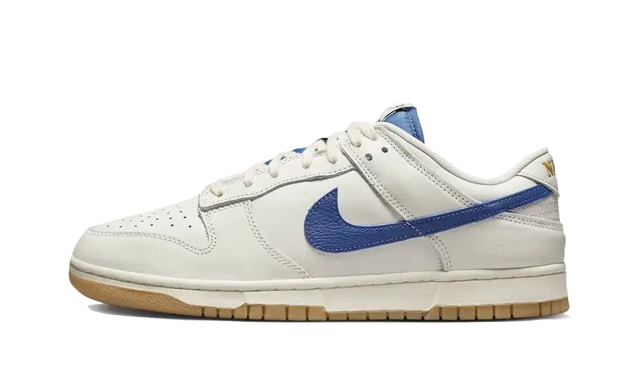 Nike Dunk Low SE Sail Dark Marina Blue