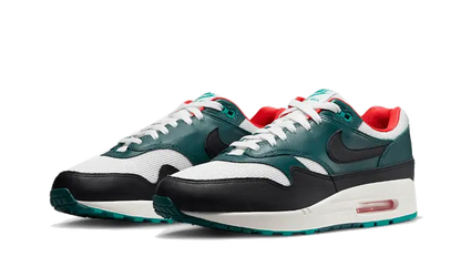 Nike Air Max 1 Liverpool Lebron James